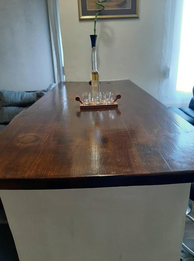 Hukic A2 Apartament *